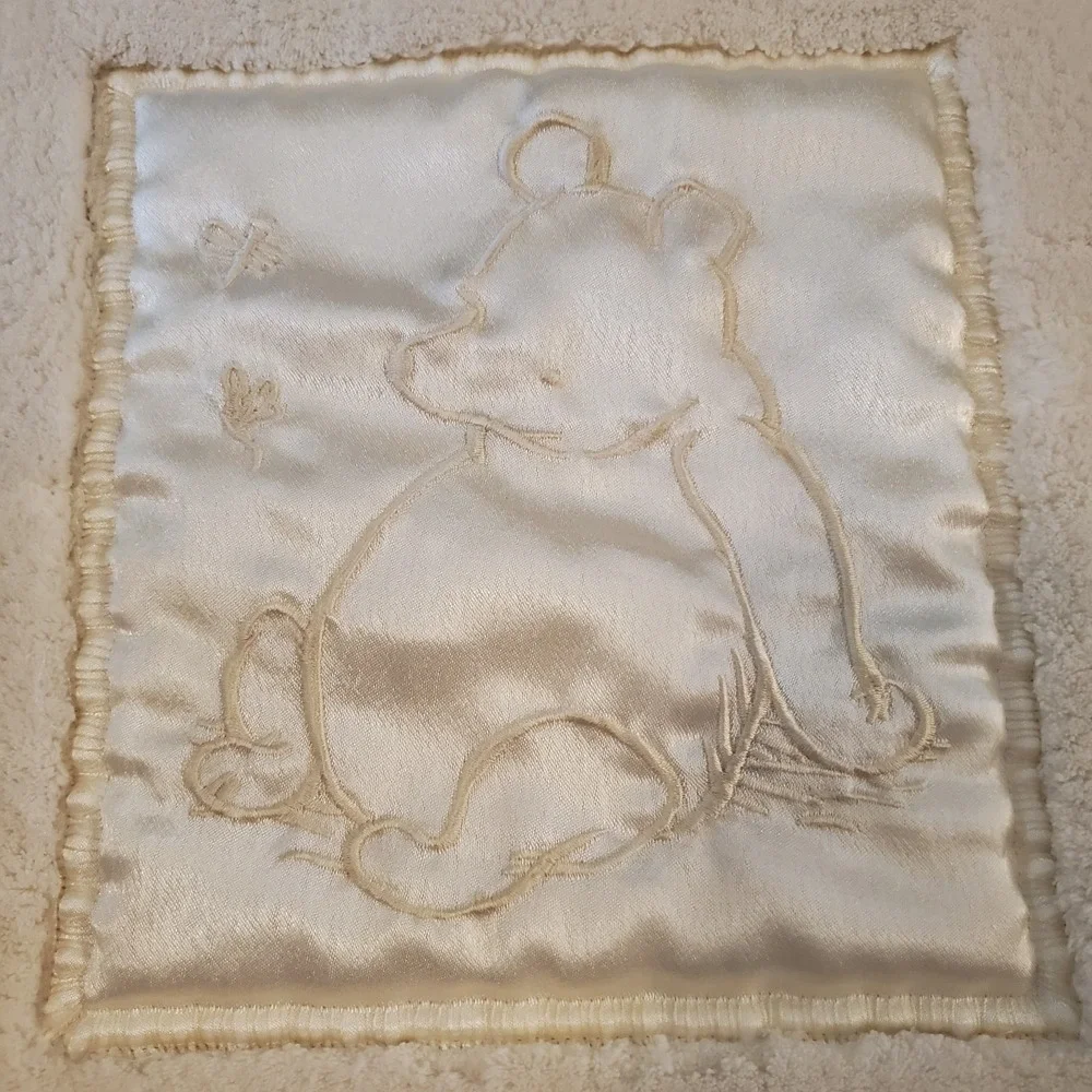 Classic Winnie The Pooh Cream Ivory Ecru Deep Plush Baby Blanket Satin Patch